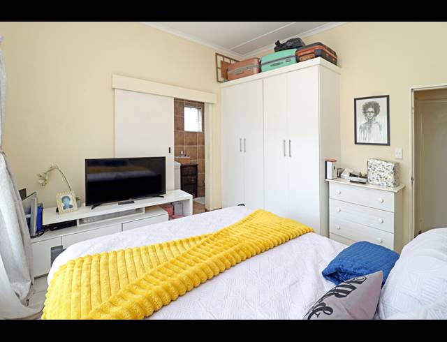 2 BEDROOM APARTMENT FOR SALE IN NORTHGATE